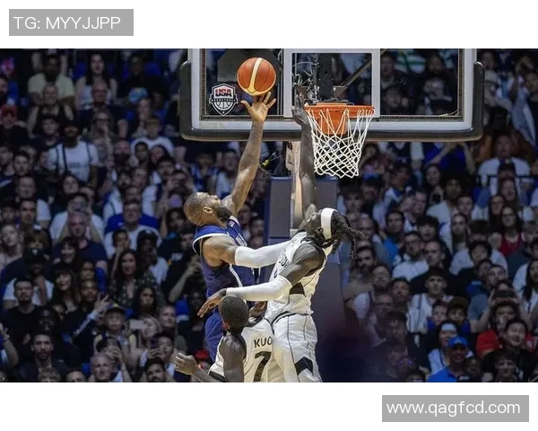 美国男篮与巴西男篮激战正酣谁将赢得这场篮球盛宴