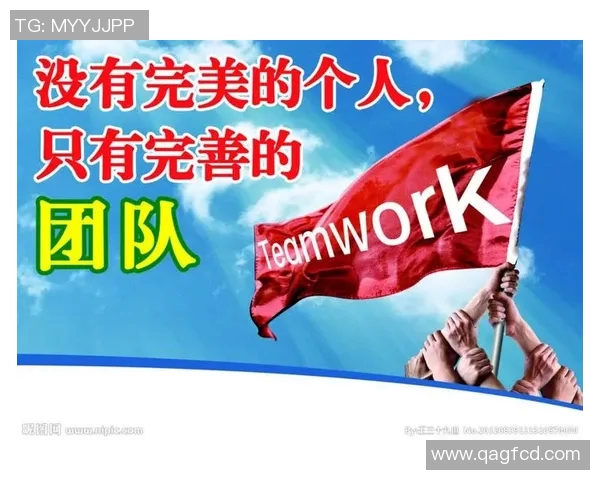 女王巡游队与罗瑟汉姆的激烈对决展现足球魅力与团队精神