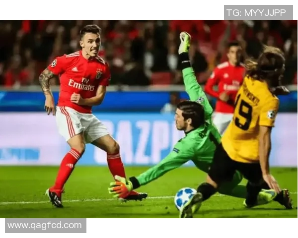 曼联与本菲卡精彩对决视频直播全程回顾与分析